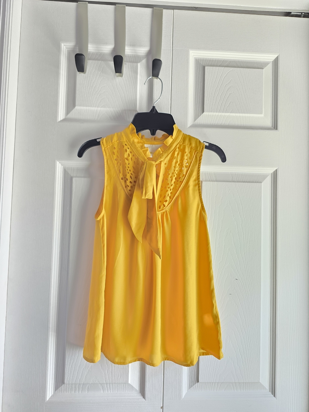 Maeve Yellow Sleeveless Bow-Tie Eyelet Yoke Blouse Size 00P